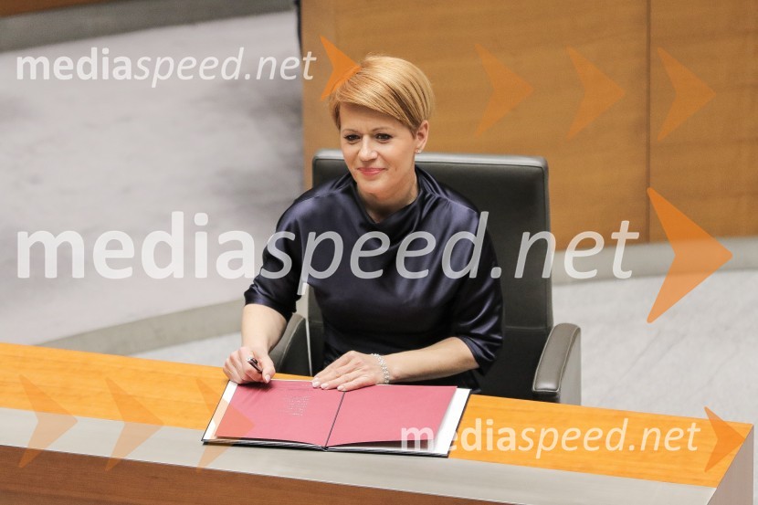 dr. Aleksandra Pivec, ministrica za kmetijstvo, gozdarstvo in prehrano RS, predsednica stranke DESUSPotrjena 3. Janševa vlada