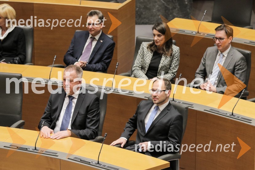  Zdravko Počivalšek, minister za gospodarski razvoj in tehnologijo;  Zvone  Černač, minister brez resorja, pristojen za strateške projekte in kohezijo; dr. Simona Kustec, ministrica za izobraževanje, znanost in šport;  Jernej Vrtovec, minister za infrastrukturo;  Boštjan  Koritnik , minister za javno upravoPotrjena 3. Janševa vlada