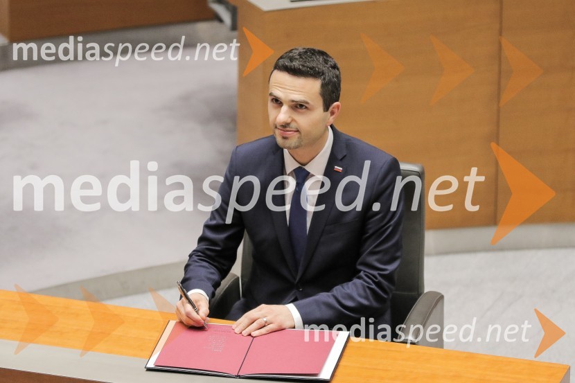  Matej Tonin, podpredsednik vlade in minister za obramboPotrjena 3. Janševa vlada