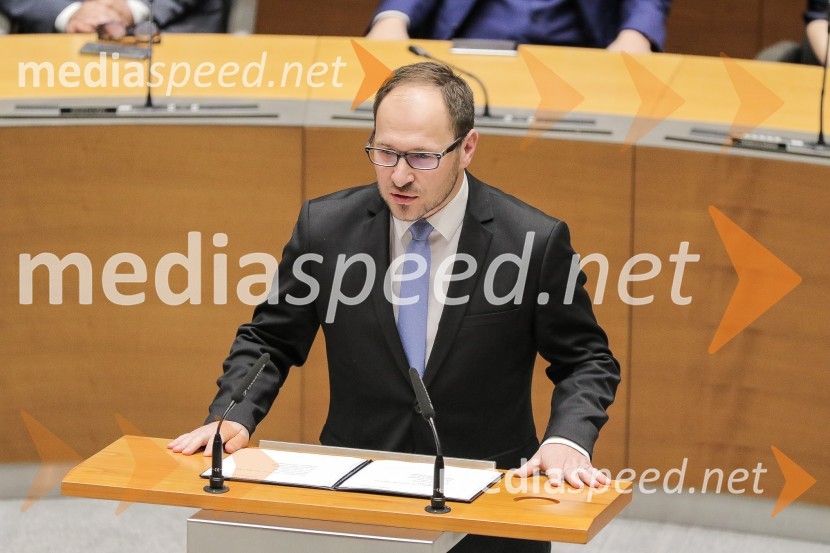  Jernej Vrtovec, minister za infrastrukturoPotrjena 3. Janševa vlada