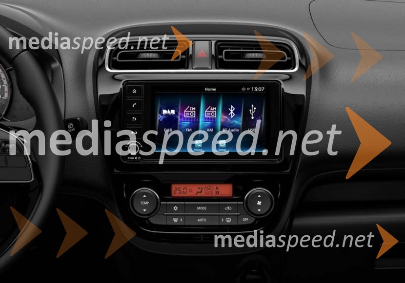 Na slovenske ceste zapeljal novi Mitsubishi Space Star