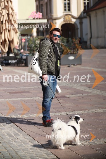  Iztok Kvas, direktor slovenske snowboard reprezentanceMaribor in mestni utrip v času novega koronavirusa
