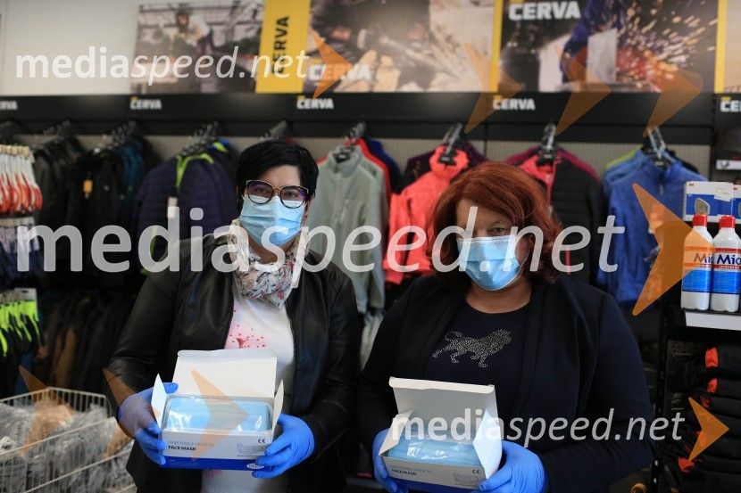  Sandra Tramšek, direktorica prodaje, Dobnik trade d.o.o.;  Anita Dobnik, direktorica, Dobnik trade d.o.o.Dobnik trade doniral zaščitna sredstva Zavodu Hrastovec