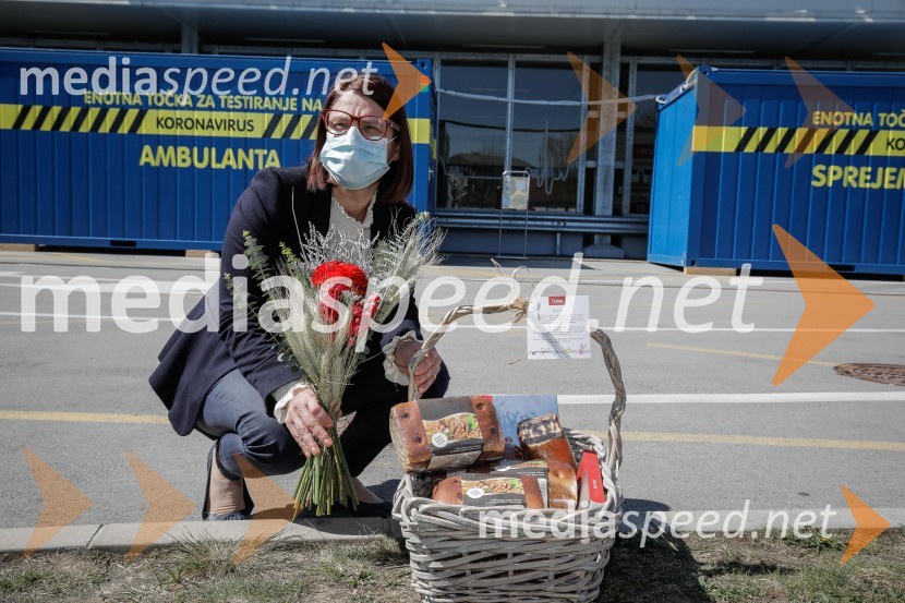 Žito podaril 1 tono velikonočnih potic