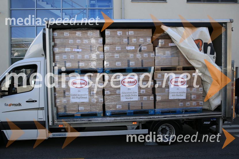 Henkel podaril 2 toni izdelkov in računalnike