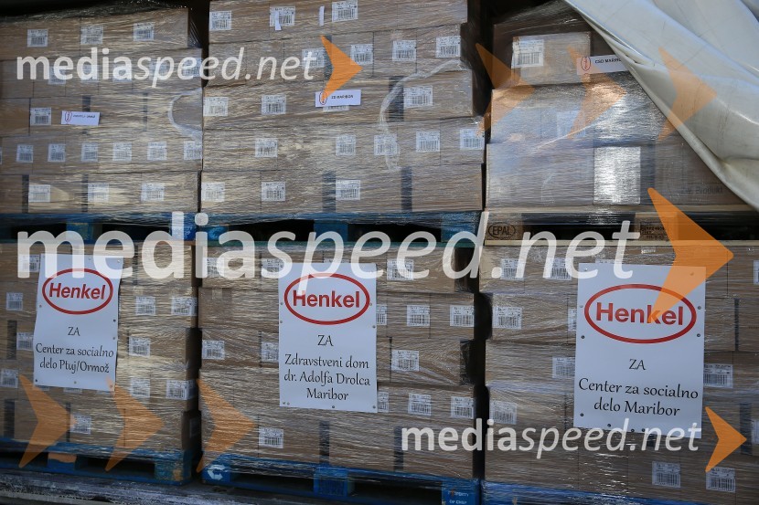 Henkel podaril 2 toni izdelkov in računalnike