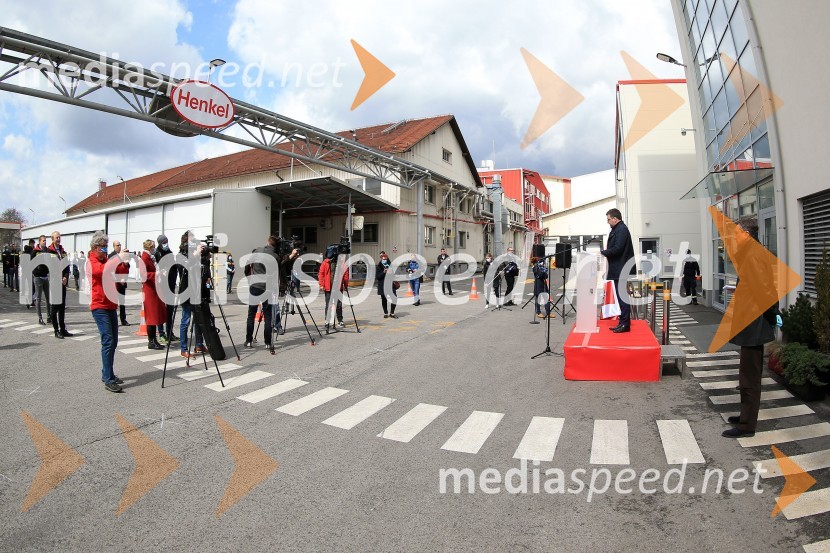  Christof  Vollstedt, direktor Henkel Maribor;  Borut Pahor, predsednik Republike SlovenijePahor obiskal Henkel Maribor