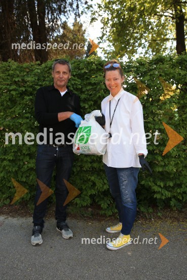  Danilo Rošker, direktor SNG Maribor;  Nataša Matjašec Rošker, igralkaZnani Mariborčani obeležili Svetovni dan Zemlje