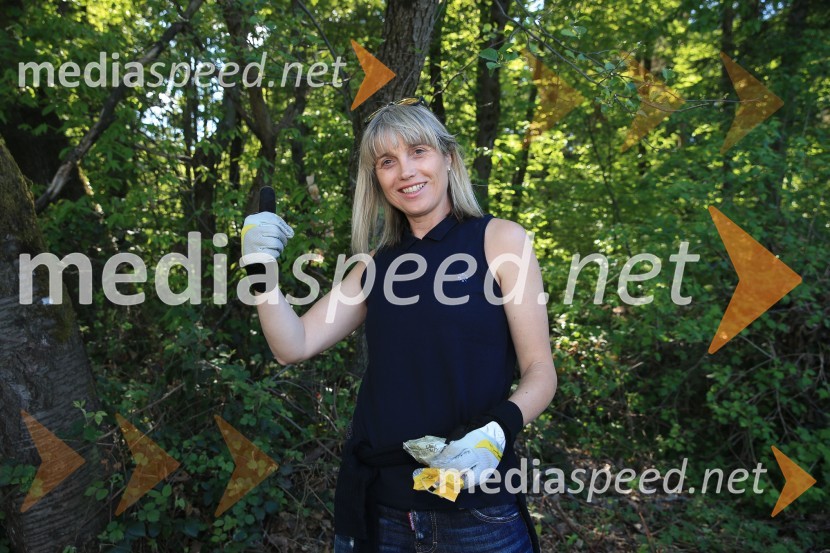 mag. Lidija Pliberšek,  direktorica Pogrebnega podjetja MariborZnani Mariborčani obeležili Svetovni dan Zemlje