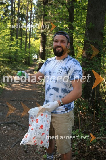  Filip Flisar, smučar prostega slogaZnani Mariborčani obeležili Svetovni dan Zemlje