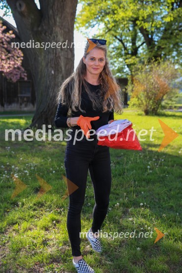  Maša Merc, Miss Slovenije 2000Znani Mariborčani obeležili Svetovni dan Zemlje