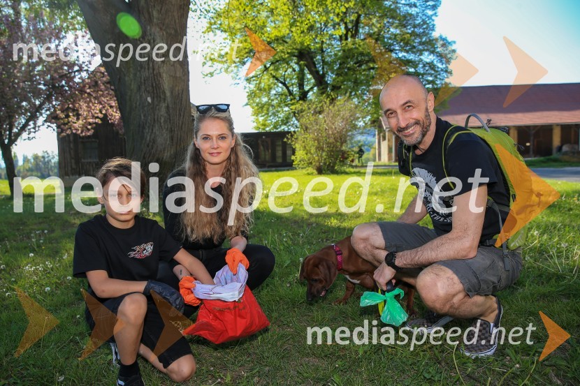  Jaša Božičnik;  Maša Merc, Miss Slovenije 2000;  Ivan Žebeljan, dr. med.Znani Mariborčani obeležili Svetovni dan Zemlje