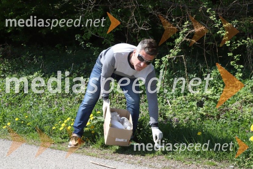  Marinko Galič, nekdanji nogometašZnani Mariborčani obeležili Svetovni dan Zemlje