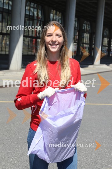  Nina Stojiljkovič, odbojkarica, Nova KBM BranikZnani Mariborčani obeležili Svetovni dan Zemlje