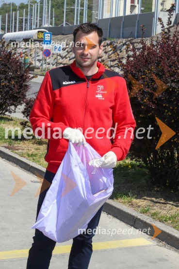  Žiga Kos, OK Nova KBM Branik, pomočnik trenerjaZnani Mariborčani obeležili Svetovni dan Zemlje