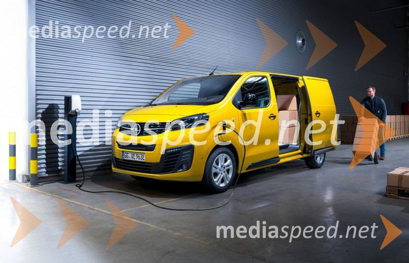 Novi Opel Vivaro-e: “E” Novi Opel Vivaro-e: “E” je za dostave brez emisij