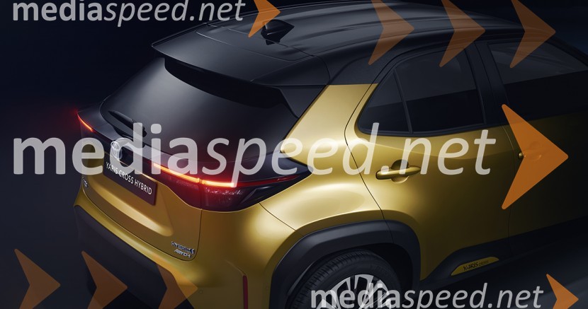 Toyota Yaris CrossToyota predstavlja povsem novega kompaktnega terenca Yaris Cross