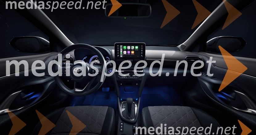 Toyota Yaris CrossToyota predstavlja povsem novega kompaktnega terenca Yaris Cross
