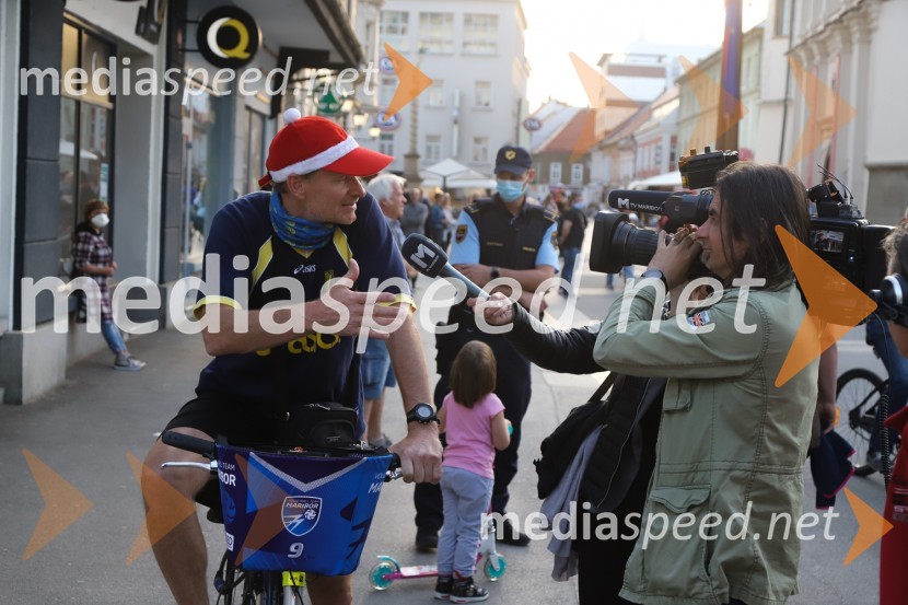 Protivladni protest na kolesih v Mariboru