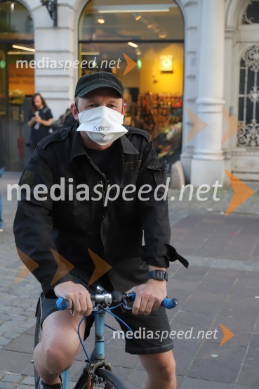 Protivladni protest na kolesih v Mariboru