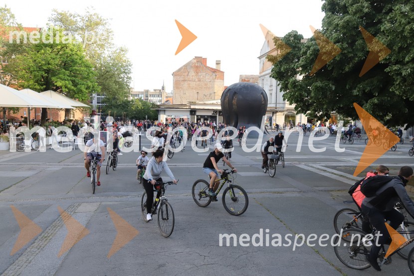 Protivladni protest na kolesih v Mariboru
