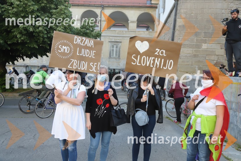 Protivladni protest na kolesih v Mariboru