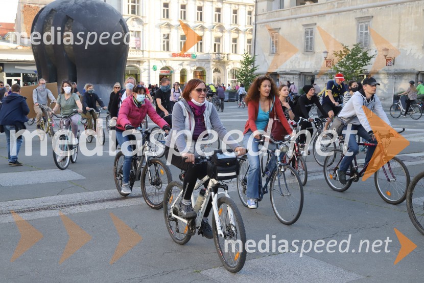 Protivladni protest na kolesih v Mariboru