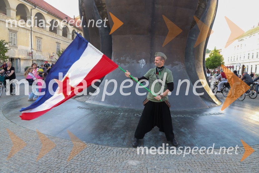  Renato VolkerProtivladni protest na kolesih v Mariboru