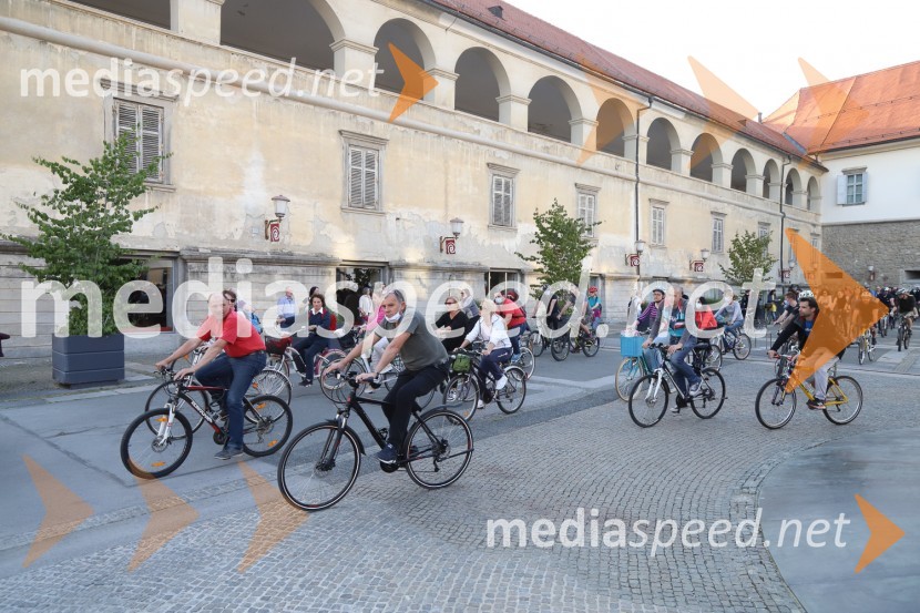 Protivladni protest na kolesih v Mariboru