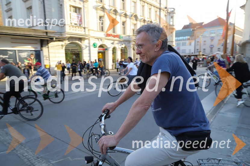 Protivladni protest na kolesih v Mariboru