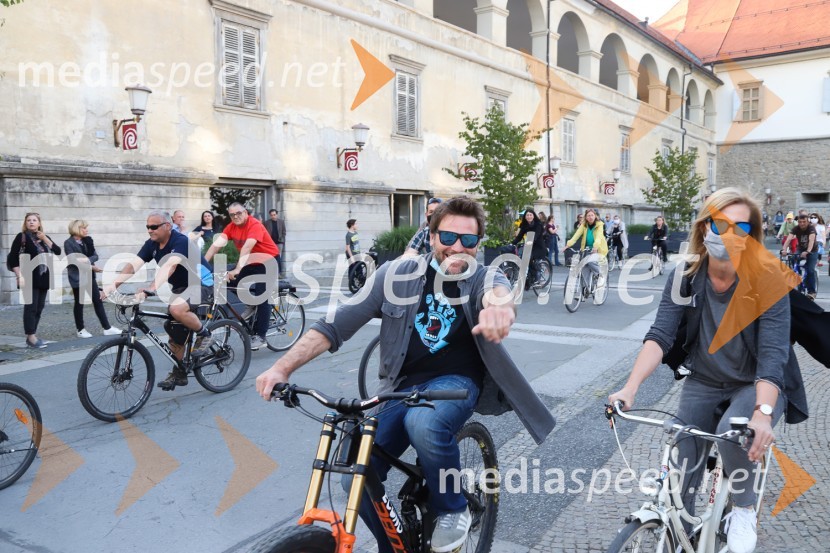 Protivladni protest na kolesih v Mariboru