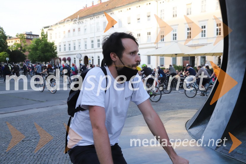 Protivladni protest na kolesih v Mariboru