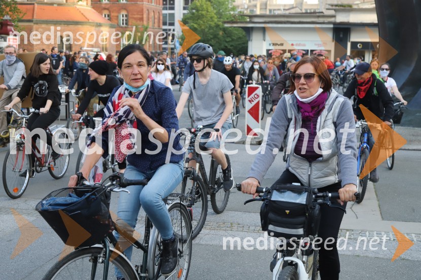 Protivladni protest na kolesih v Mariboru