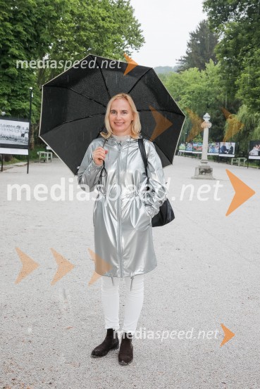  Barbara Čeferin, fotografinja, lastnica in vodja galerije Galerija Fotografija100 let Nogometne zveze Slovenije, otvoritev razstave