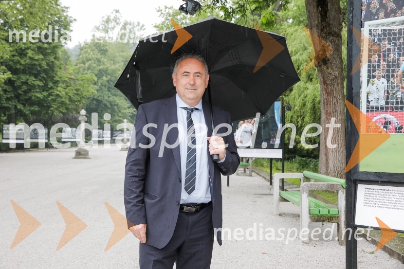 Radenko Mijatović, predsednik Nogometne zveze Slovenije100 let Nogometne zveze Slovenije, otvoritev razstave
