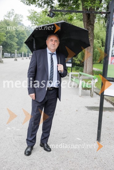  Radenko Mijatović, predsednik Nogometne zveze Slovenije100 let Nogometne zveze Slovenije, otvoritev razstave