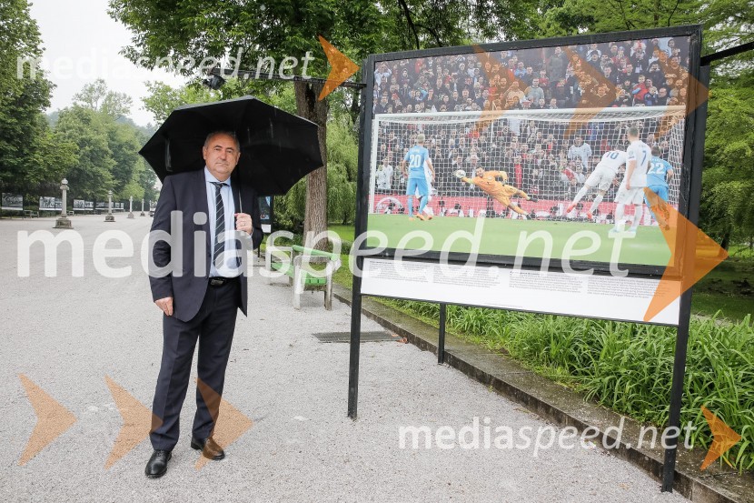  Radenko Mijatović, predsednik Nogometne zveze Slovenije100 let Nogometne zveze Slovenije, otvoritev razstave