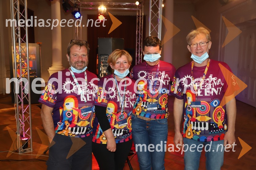  Andrej Borko, pomočnik direktorja Narodnega doma Maribor;  ... ;  ... ;  ... Tadej Toš, stand up komedija v Narodnem domu