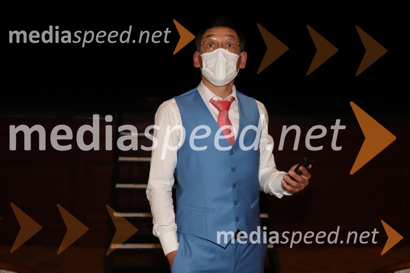  Tadej Toš, igralec, komik in TV voditeljTadej Toš, stand up komedija v Narodnem domu