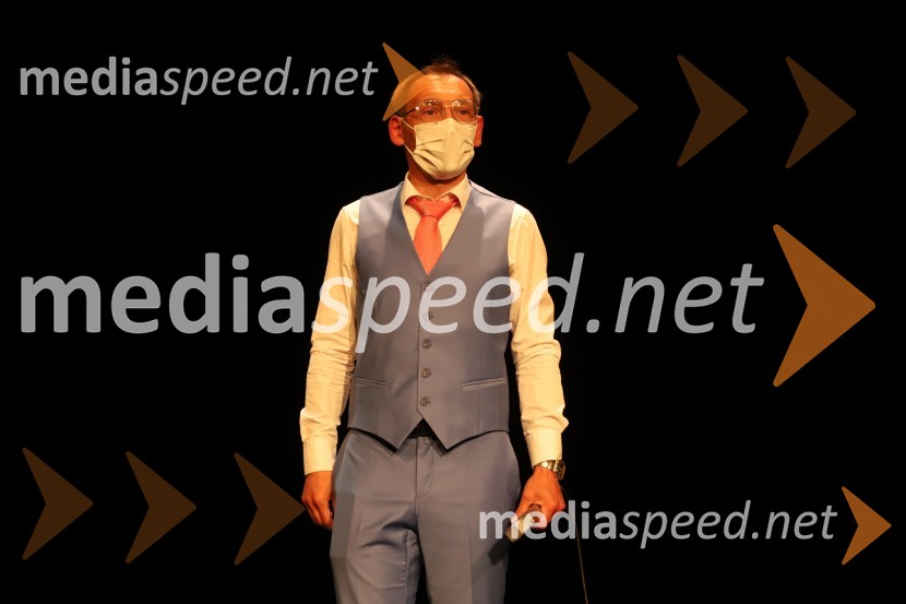  Tadej Toš, igralec, komik in TV voditeljTadej Toš, stand up komedija v Narodnem domu