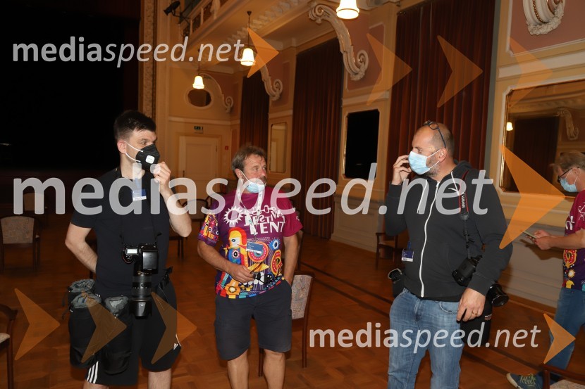  ... ;  Andrej Borko, pomočnik direktorja Narodnega doma Maribor;  ... Tadej Toš, stand up komedija v Narodnem domu