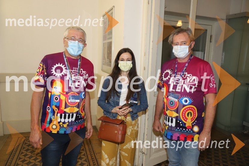  ... ;  ... ;  Vladimir  Rukavina Gogo, direktor Narodnega doma Maribor ter direktor Festivala Lent Tadej Toš, stand up komedija v Narodnem domu