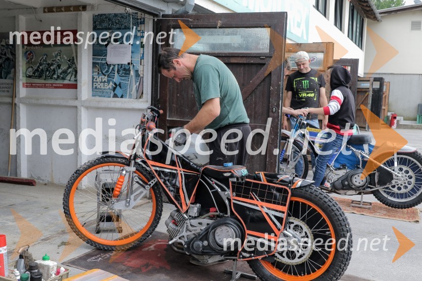 Zadnji uradni trening speedway na stadionu v športnem parku Ilirija