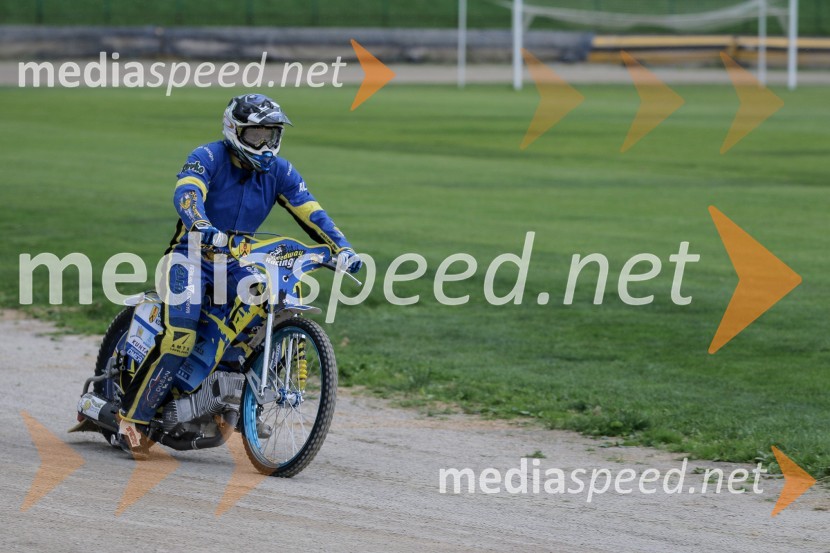 Zadnji uradni trening speedway na stadionu v športnem parku Ilirija