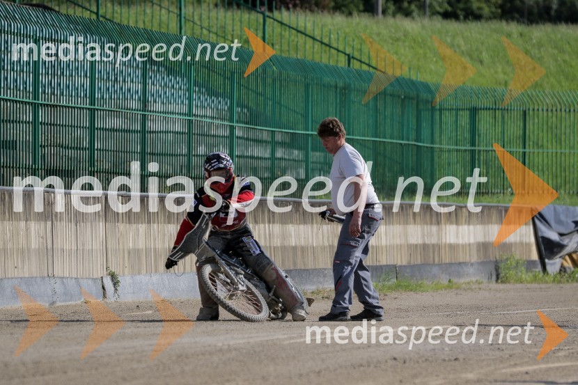 Zadnji uradni trening speedway na stadionu v športnem parku Ilirija