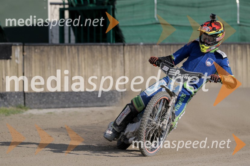 Zadnji uradni trening speedway na stadionu v športnem parku Ilirija