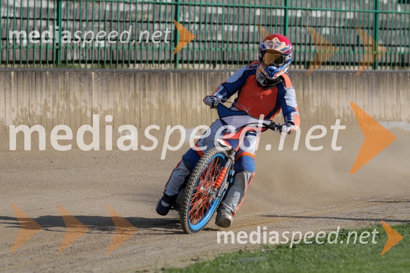 Zadnji uradni trening speedway na stadionu v športnem parku Ilirija