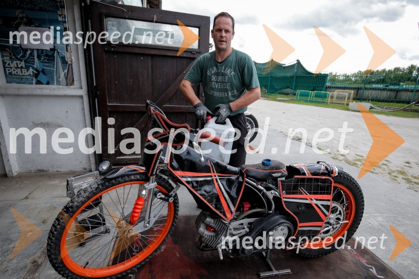 Zadnji uradni trening speedway na stadionu v športnem parku Ilirija