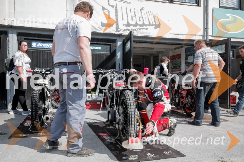 Zadnji uradni trening speedway na stadionu v športnem parku Ilirija