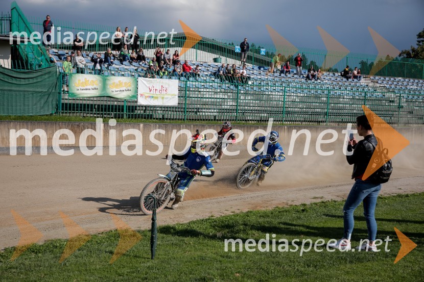 Zadnji uradni trening speedway na stadionu v športnem parku Ilirija